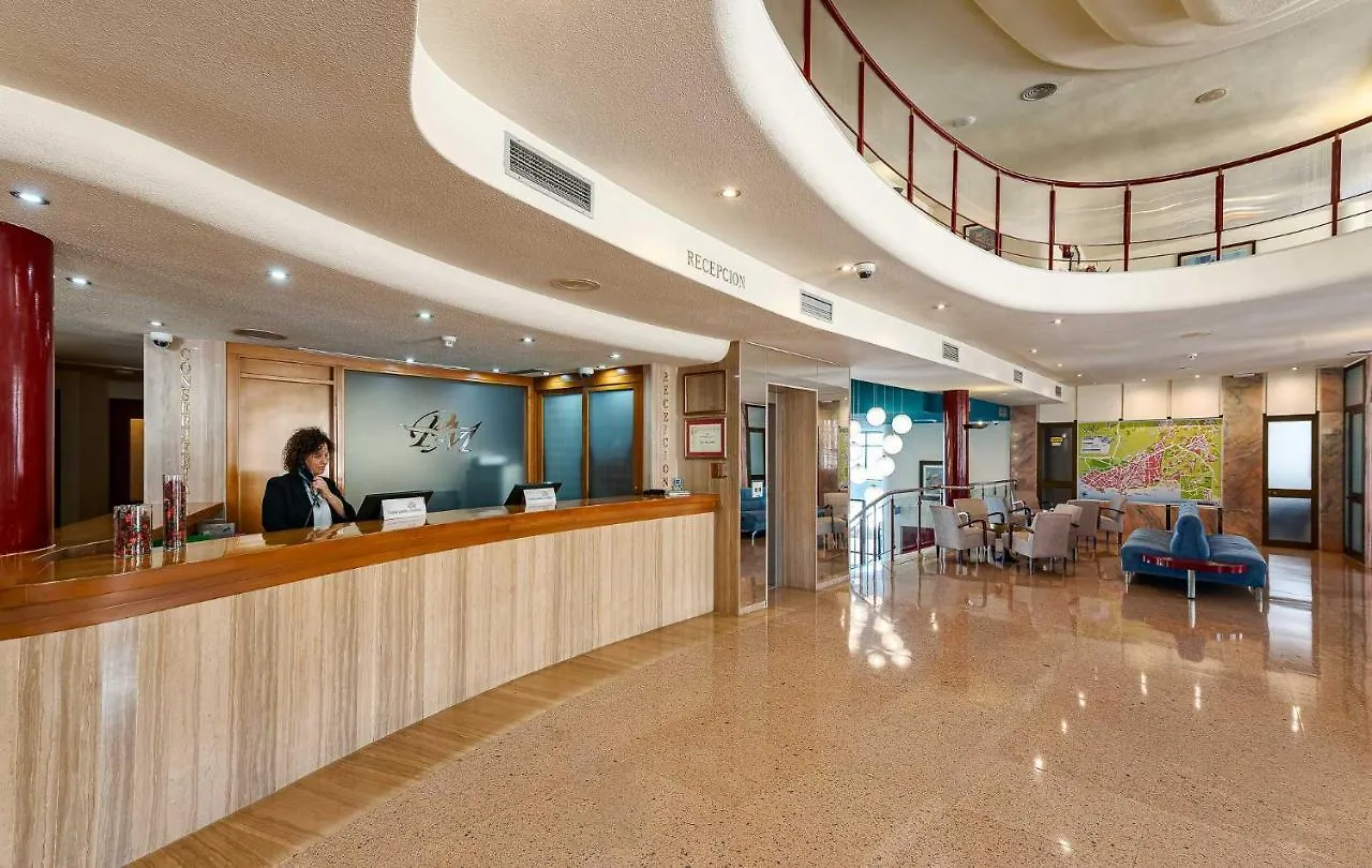 Perla Marina Hotel Nerja 4*,