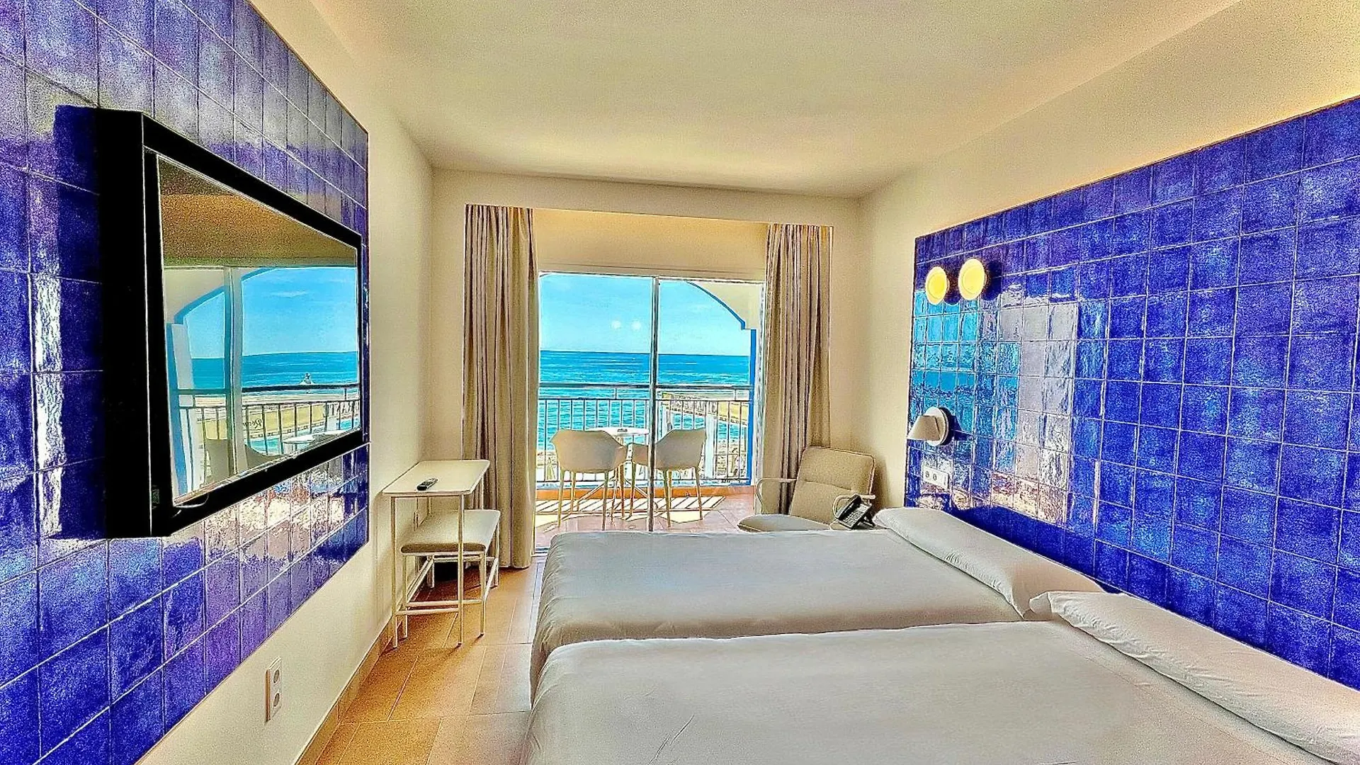 Perla Marina Hotell Nerja