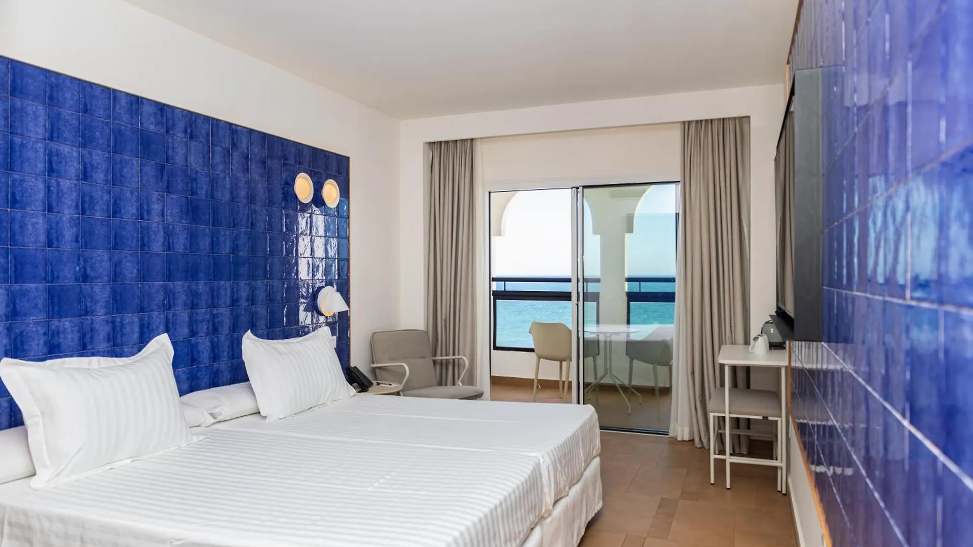Perla Marina Hotell Nerja